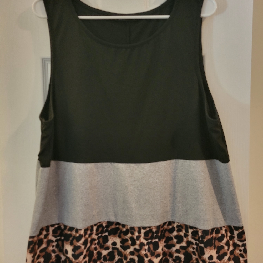 SHEIN Black and Gray Leopard Print Tank Top